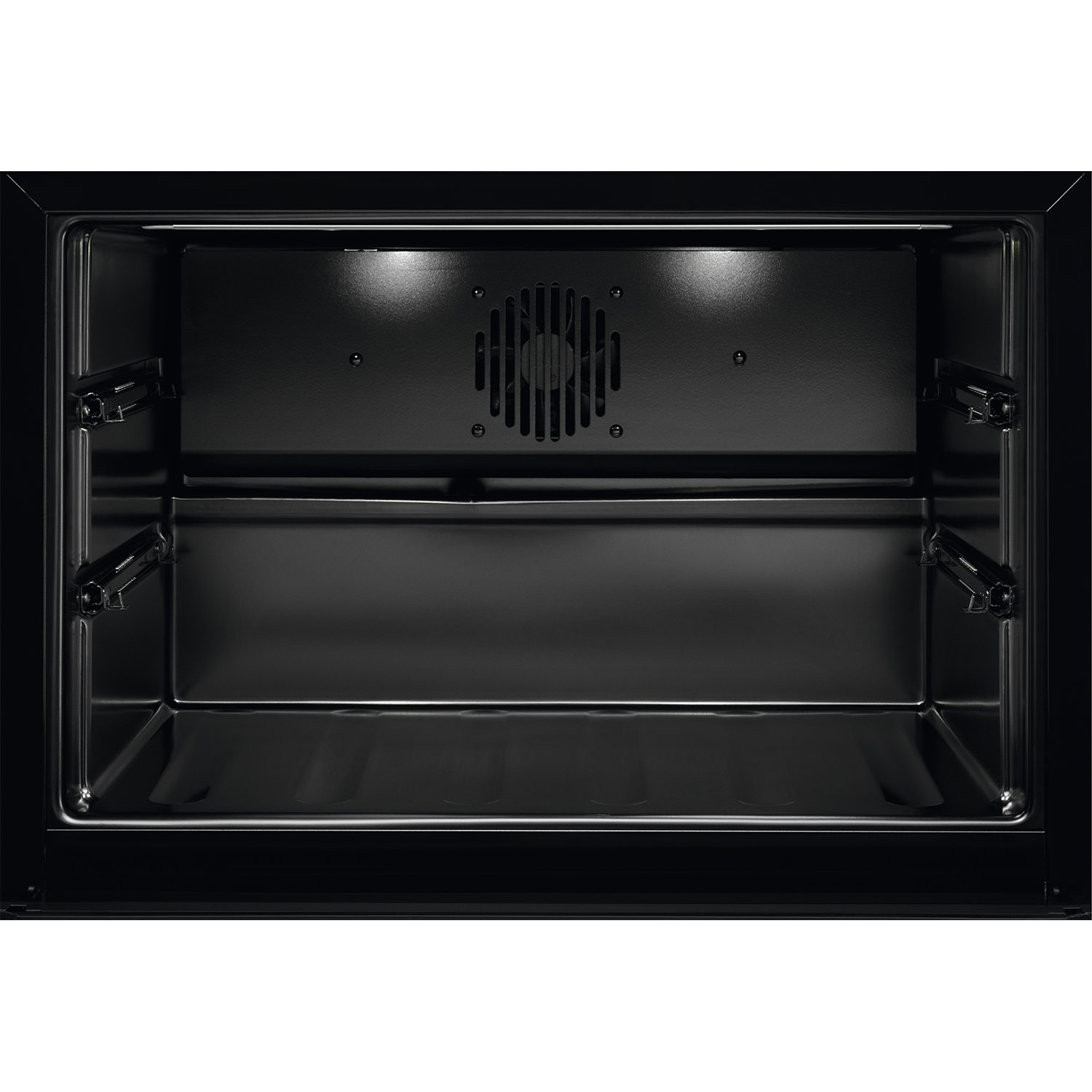 L'interno di un forno nero con una ventola e varie griglie, pulito e vuoto.