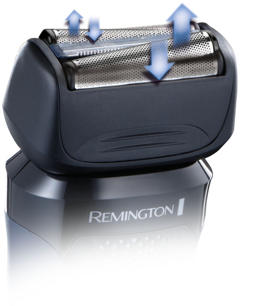 Gros plan sur la tête d'un rasoir électrique Remington. Des flèches indiquent la direction du rasage sur fond blanc.