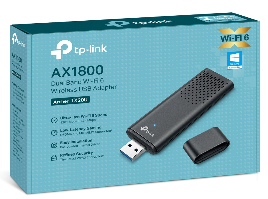 Fekete Wi-Fi adapter doboz fekete adapterrel és USB kupakkal.