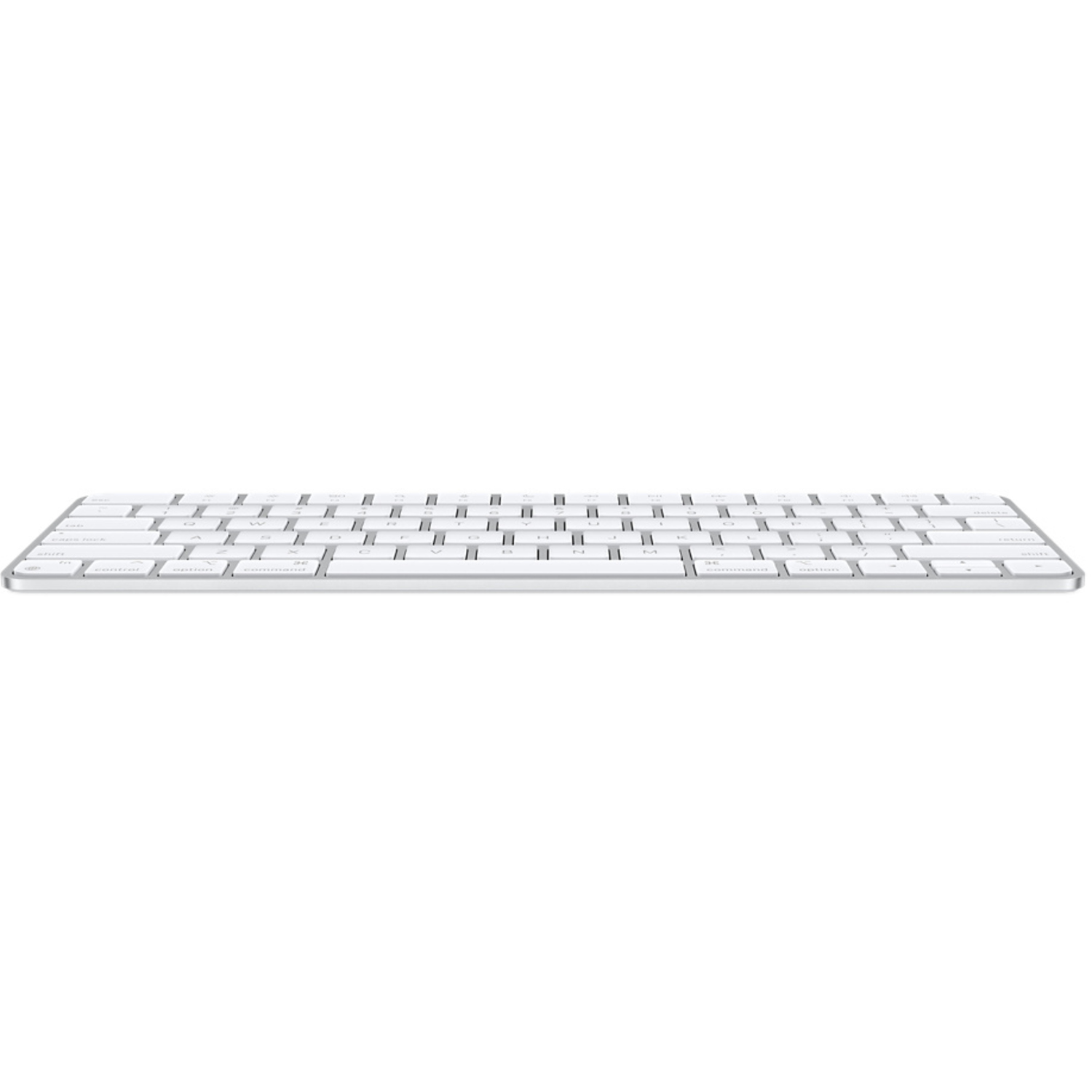 Een zilveren Apple-toetsenbord, plat, met witte toetsen en een schone, witte achtergrond.
