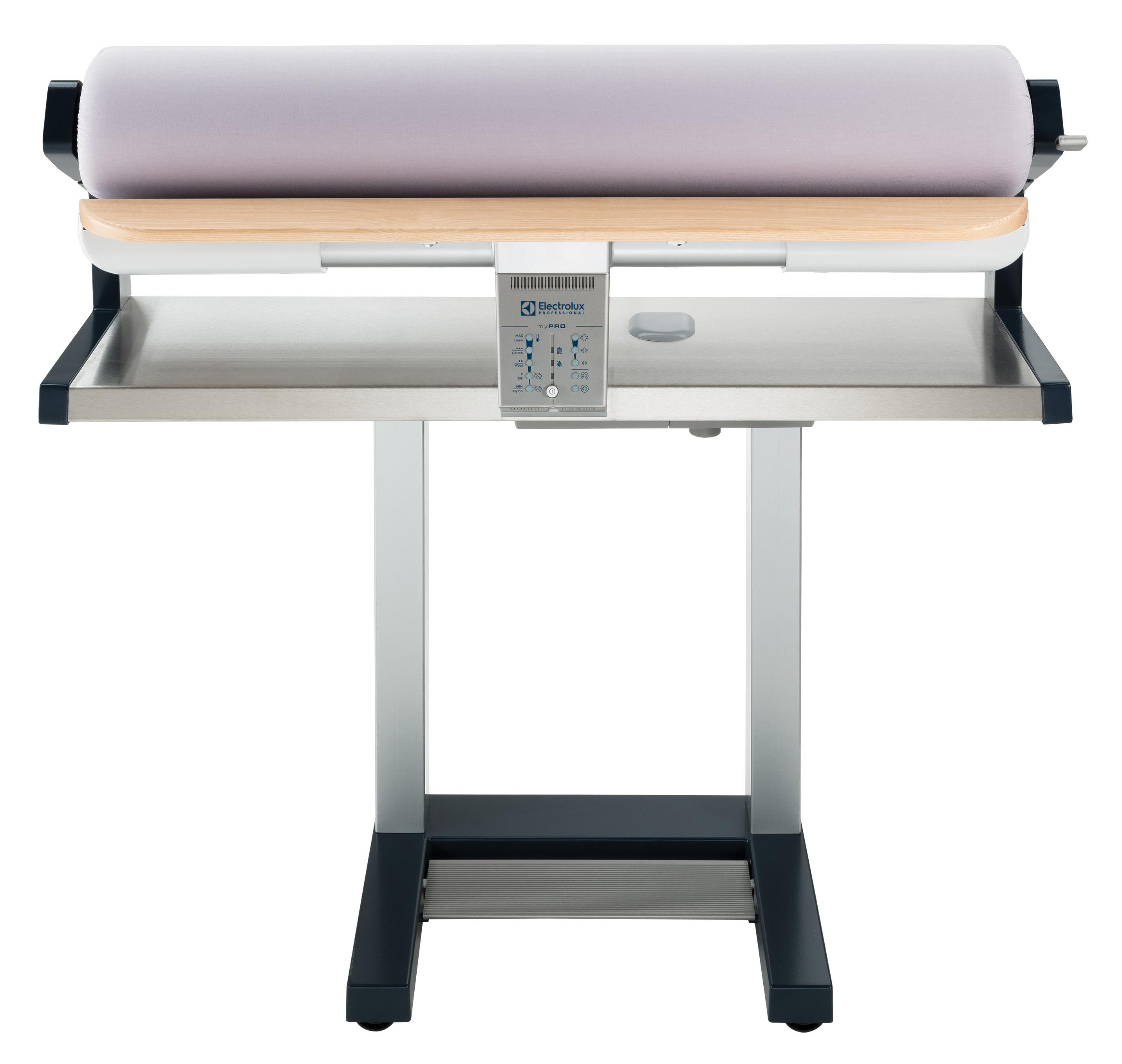 Electrolux Bügelmaschine mit grauer Walze, Holzoberfläche und Metallrahmen.