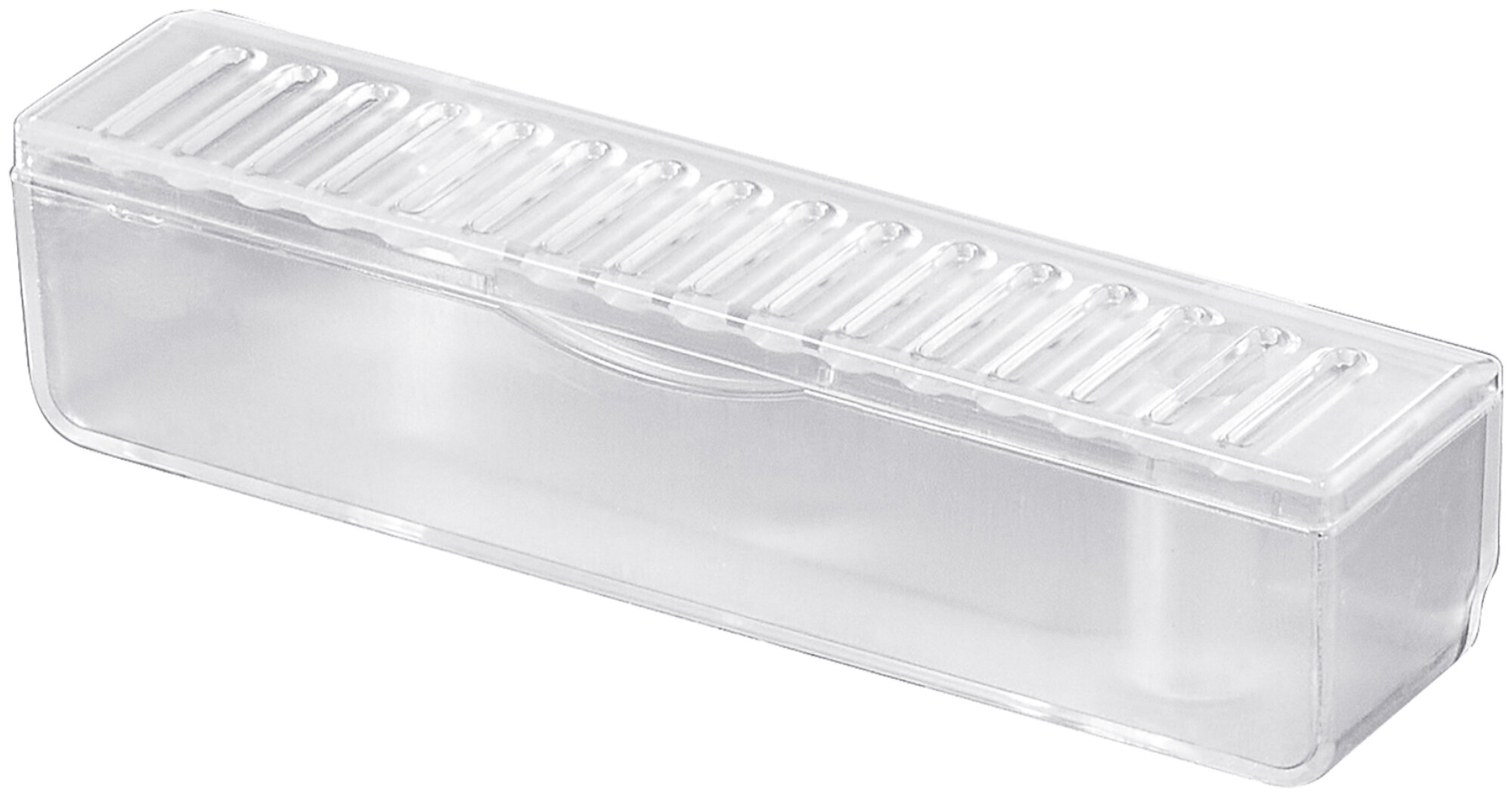 Przezroczysty, prostokątny piórnik z tworzywa sztucznego na białej powierzchni.