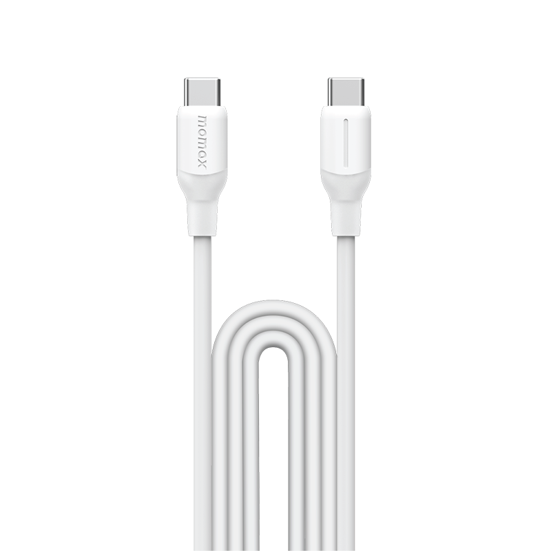 Konektörlerinde 'momax' markası bulunan beyaz bir USB-C kablosu, siyah bir arka plan üzerinde.