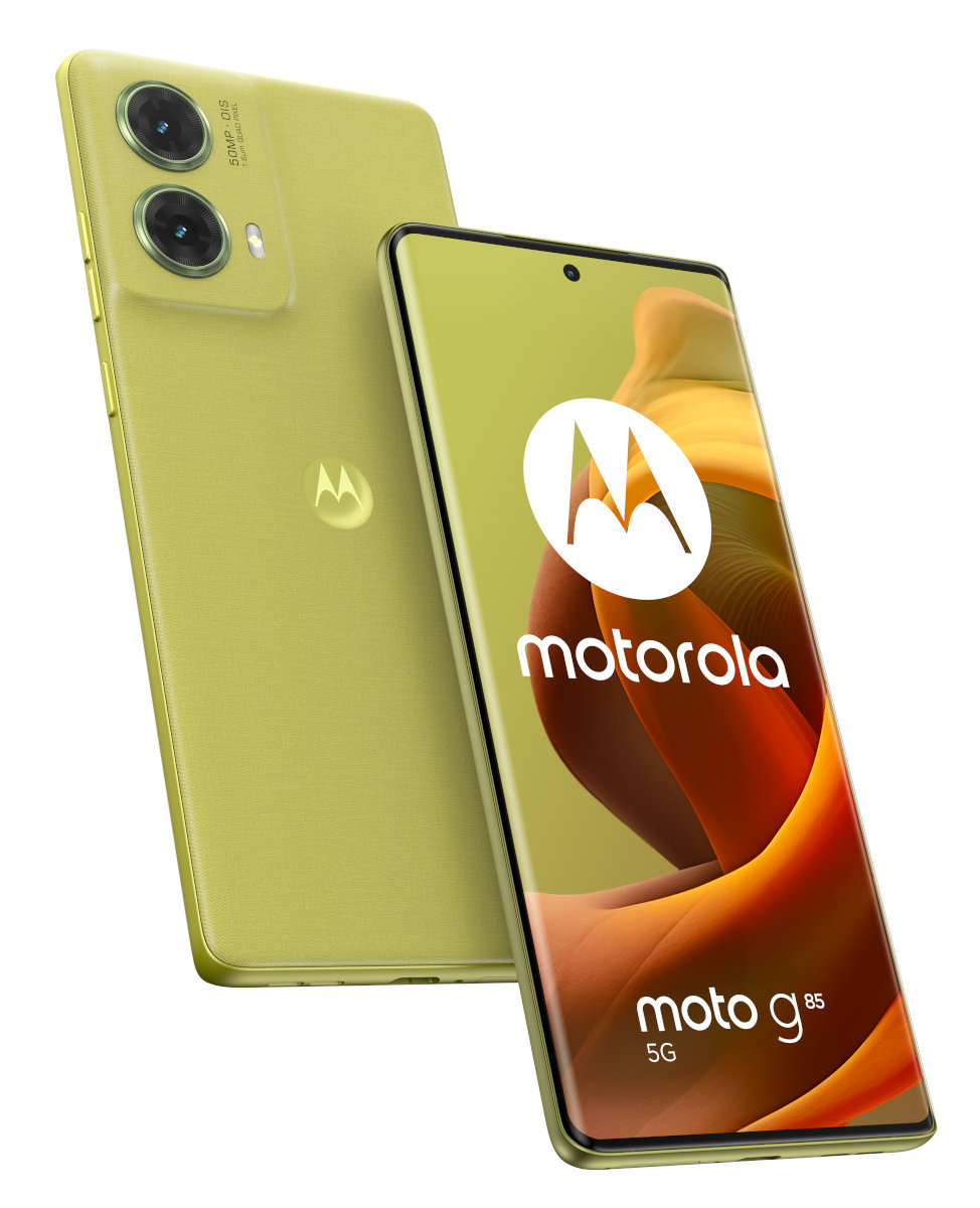 Żółty telefon Motorola z aparatem z dwoma obiektywami. Telefon pod kątem, tył.