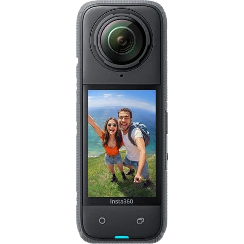 Insta360 kamera, ekranda bir çift gösteriyor, siyah çerçeve. Siyah arka plan.