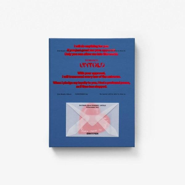 Une boîte bleue avec du texte en rouge et blanc, avec une enveloppe devant la boîte.