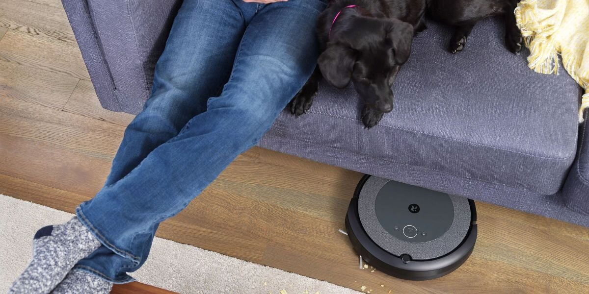 Robot odkurzająco-mopujący iROBOT Roomba Combo i5+ Czarno-szary