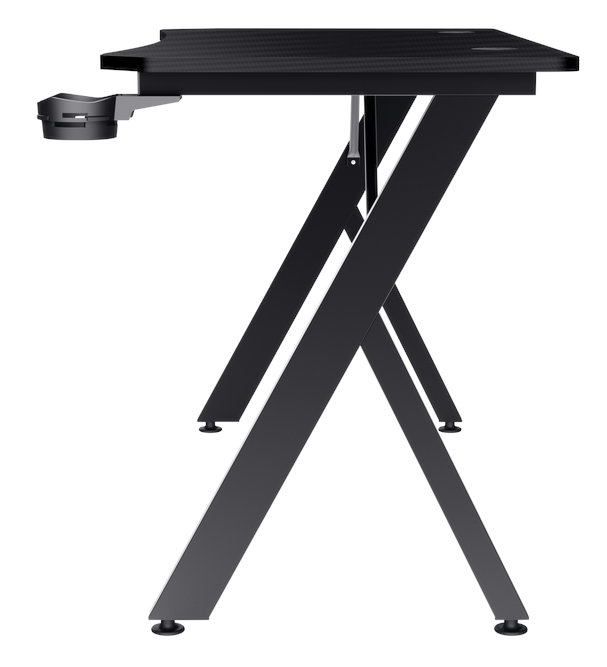 Fioletowe etui na telefon z trzema otworami na aparat i napisem 'Made in China'.