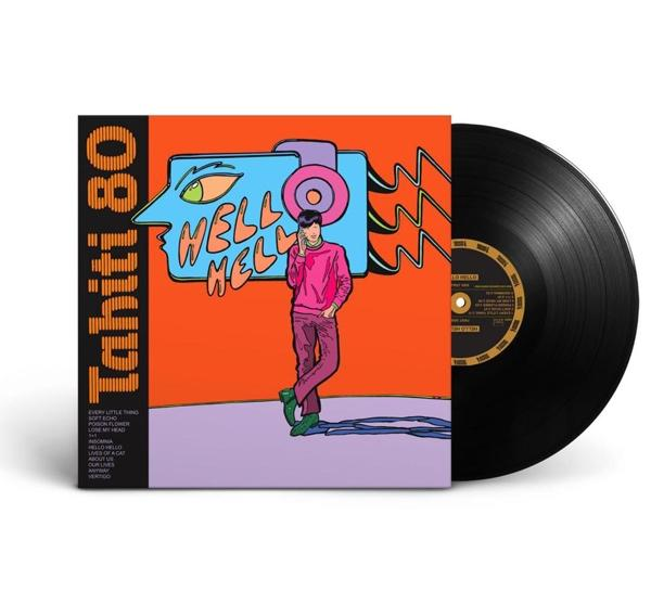 Tahiti 80 Albumcover: ein Mann mit Telefon und der Albumtitel 'Hello Hello'.