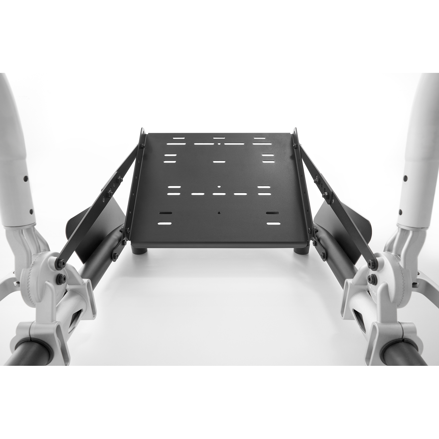 Zwarte metalen standaard met witte steunen. Het is ontworpen voor racesimulators.