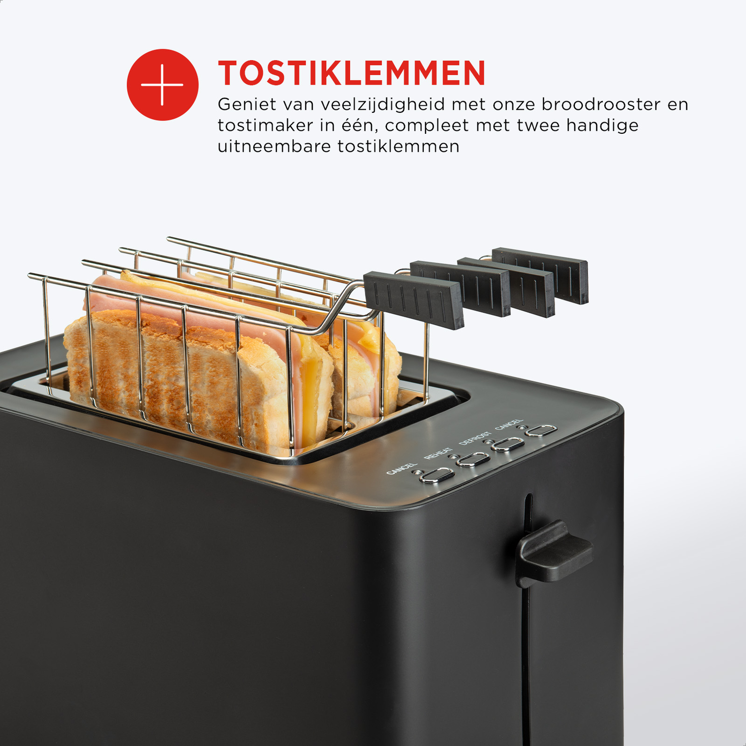 Broodrooster met tosti's erin, met een bordje 'TOASTIKLEMMEN'.