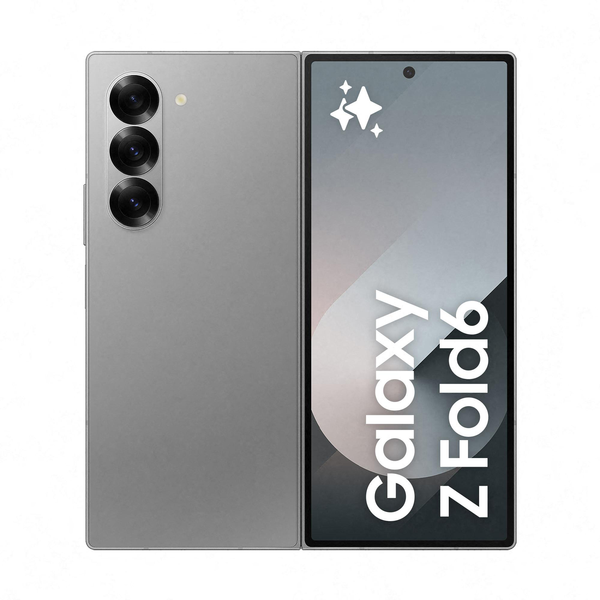 Silberfarbenes Samsung Galaxy Z Fold-Telefon geöffnet, mit silbernem Finish und schwarzem Hintergrund.
