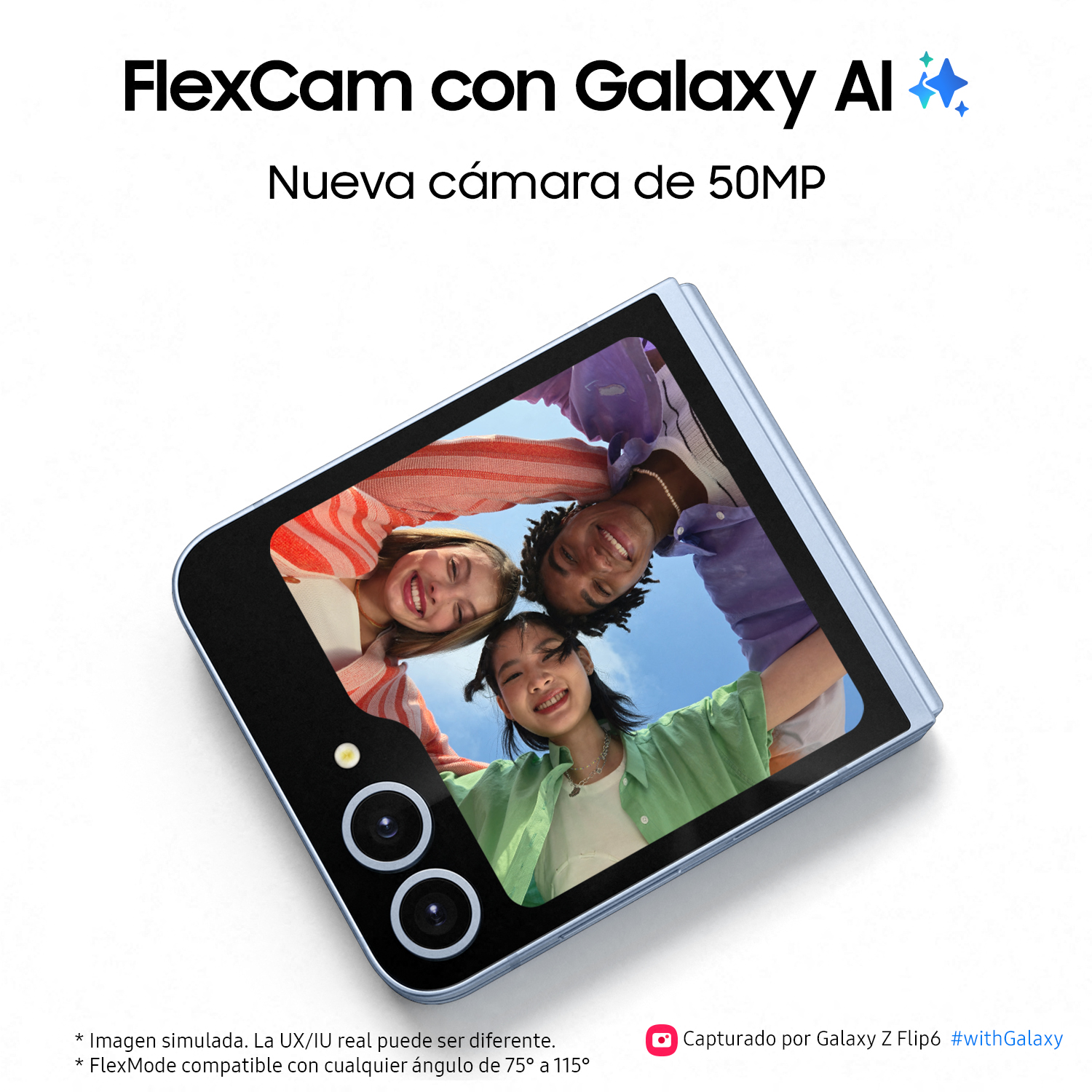 Personas tomando selfie con teléfono azul. Texto: FlexCam con Galaxy AI.