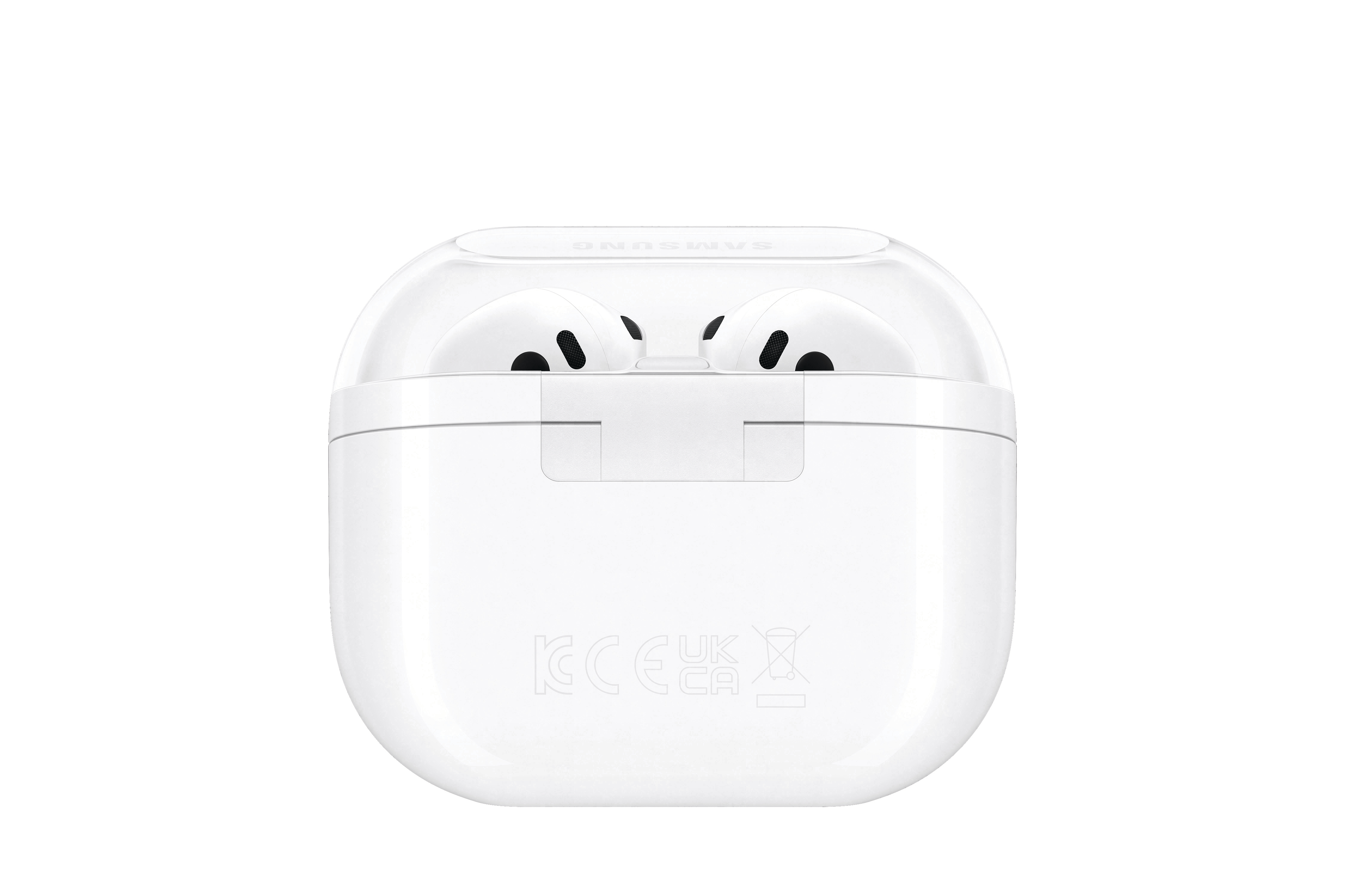 Weiße Ohrhörer in weißem Ladecase, geöffnet. Samsung-Logo sichtbar.