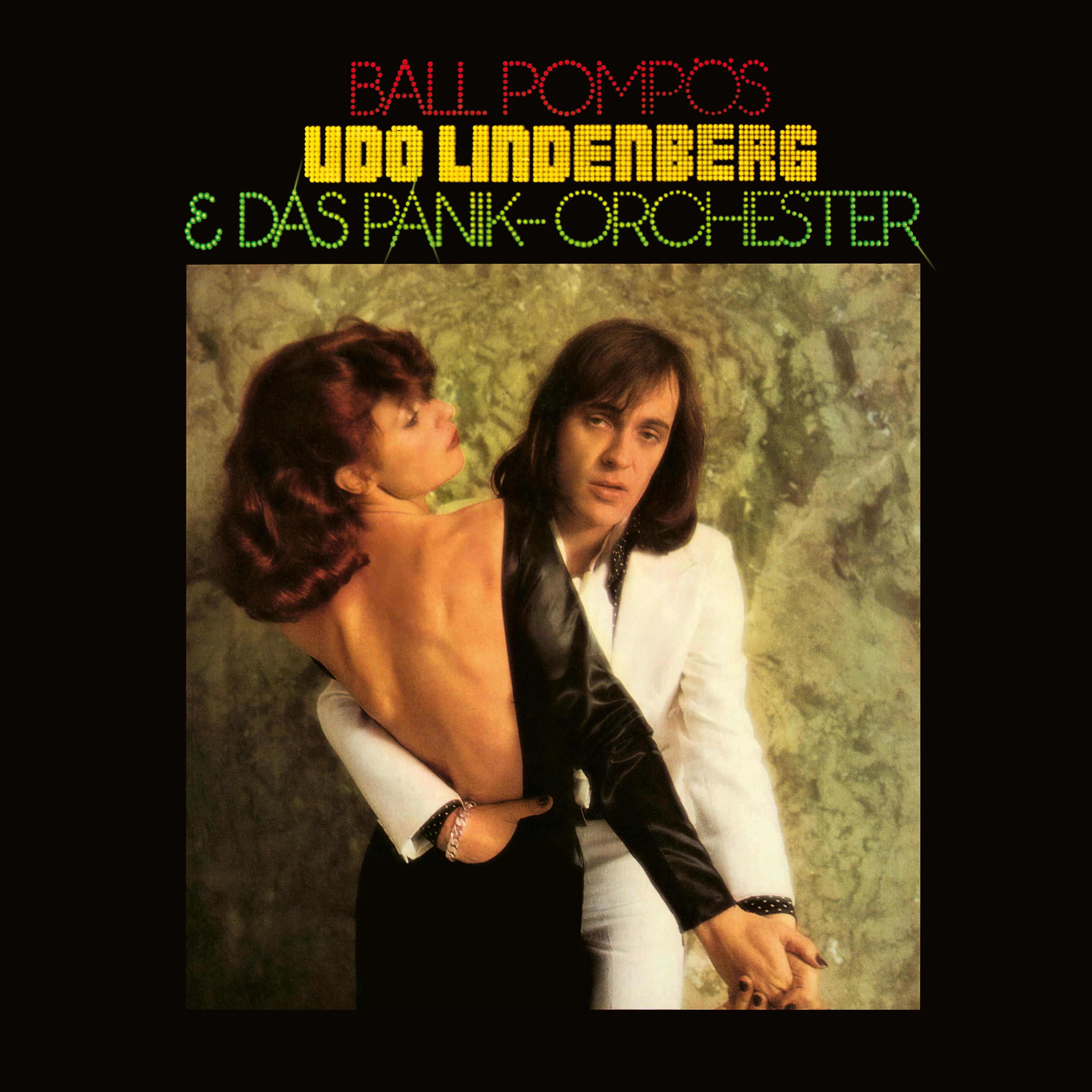 Albumcover: ein Mann und eine Frau umarmen sich. Text: 'Udo Lindenberg & Das Panik Orchester'.