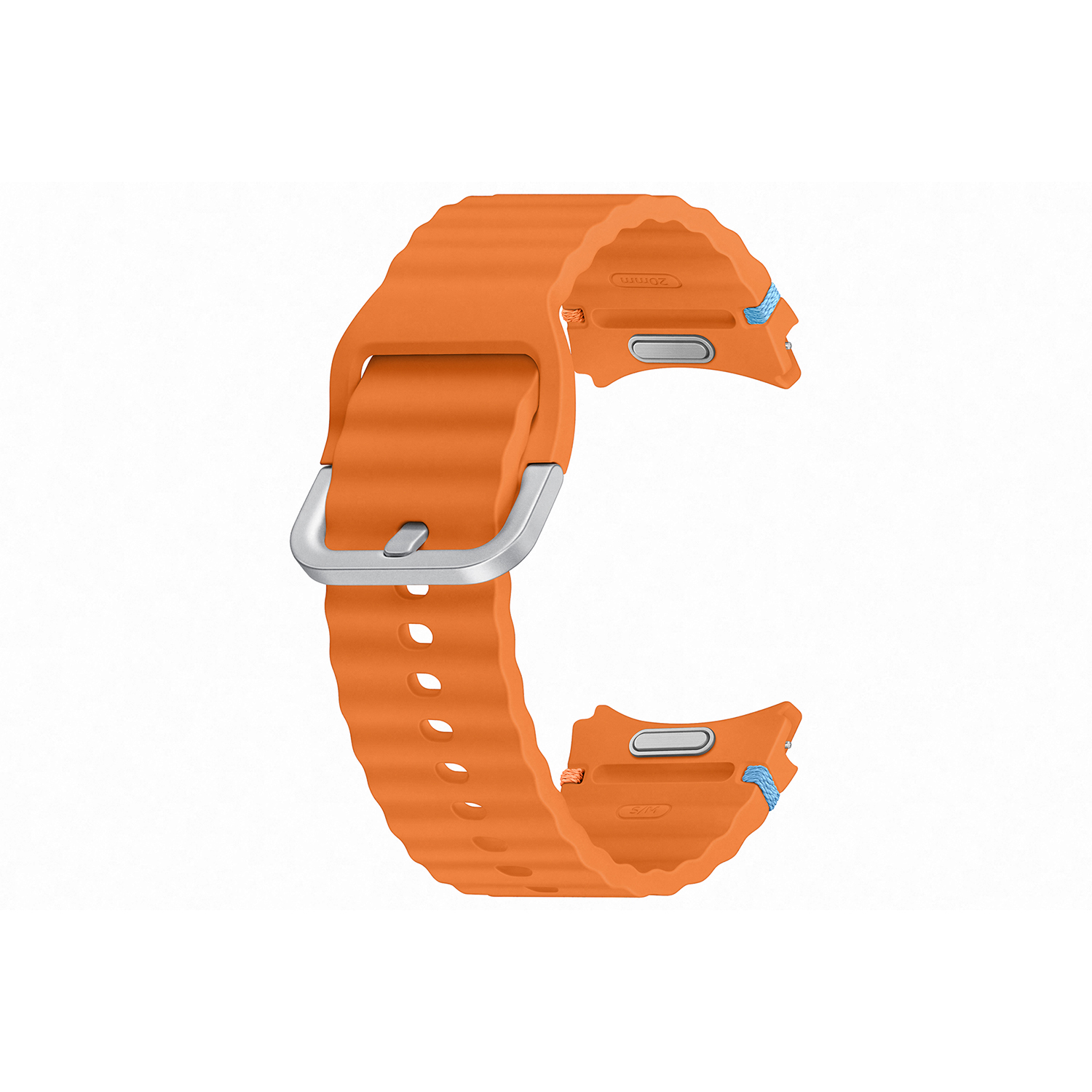 Correa de reloj naranja con cierre plateado, sobre fondo blanco.