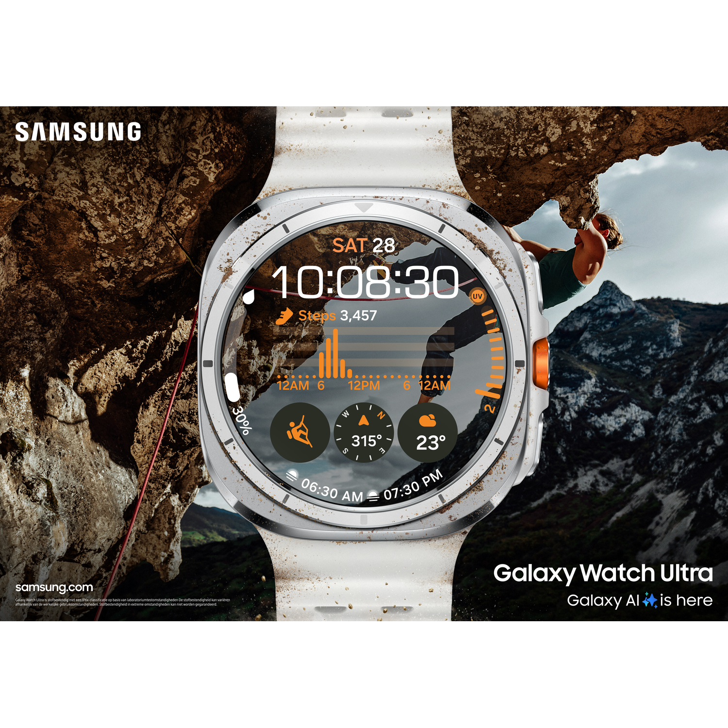 Een close-up van een smartwatch met een buitenscène van een berg, met een persoon die klimt.