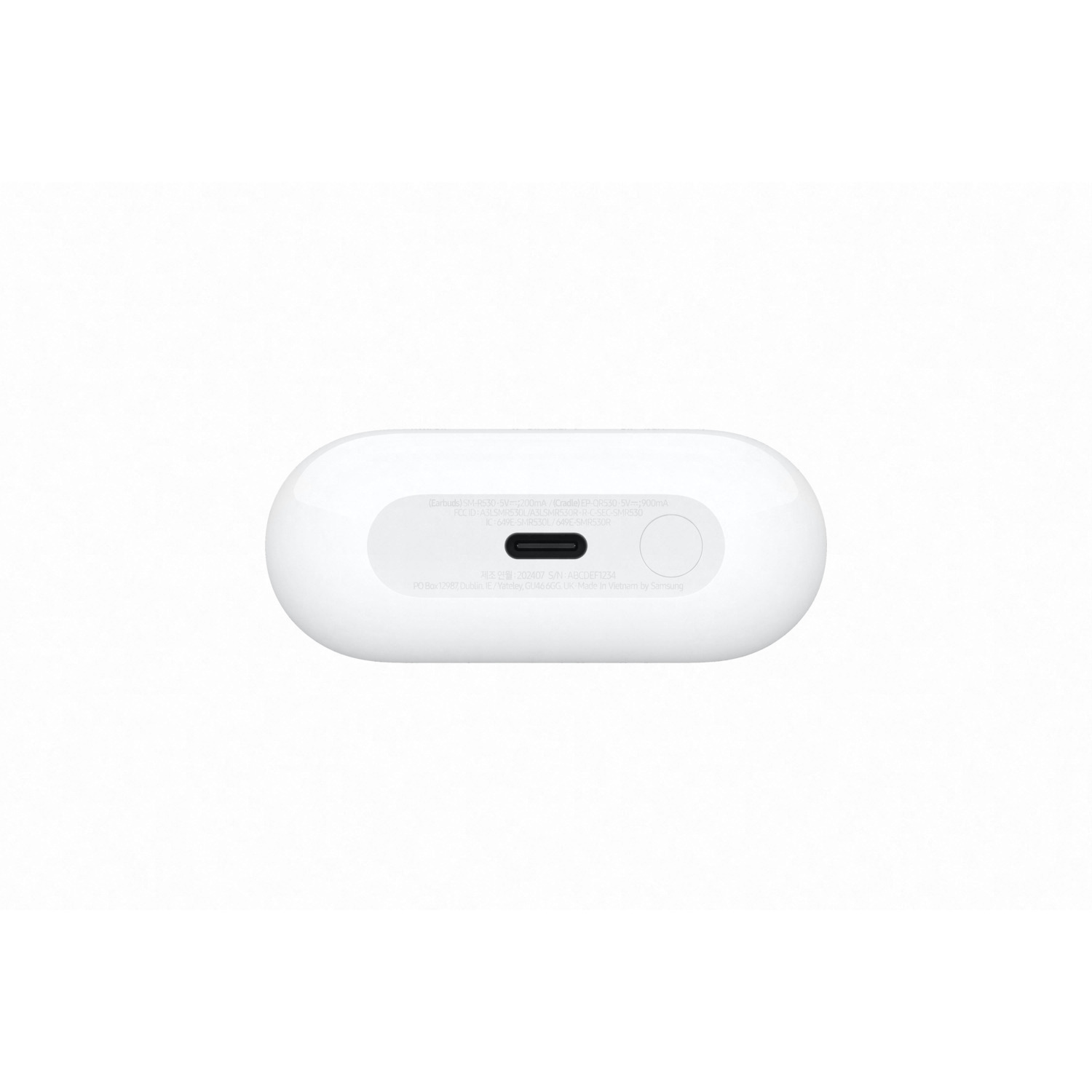 Boîtier de chargement blanc, vue de dessous. Un port USB-C et du texte sont visibles.