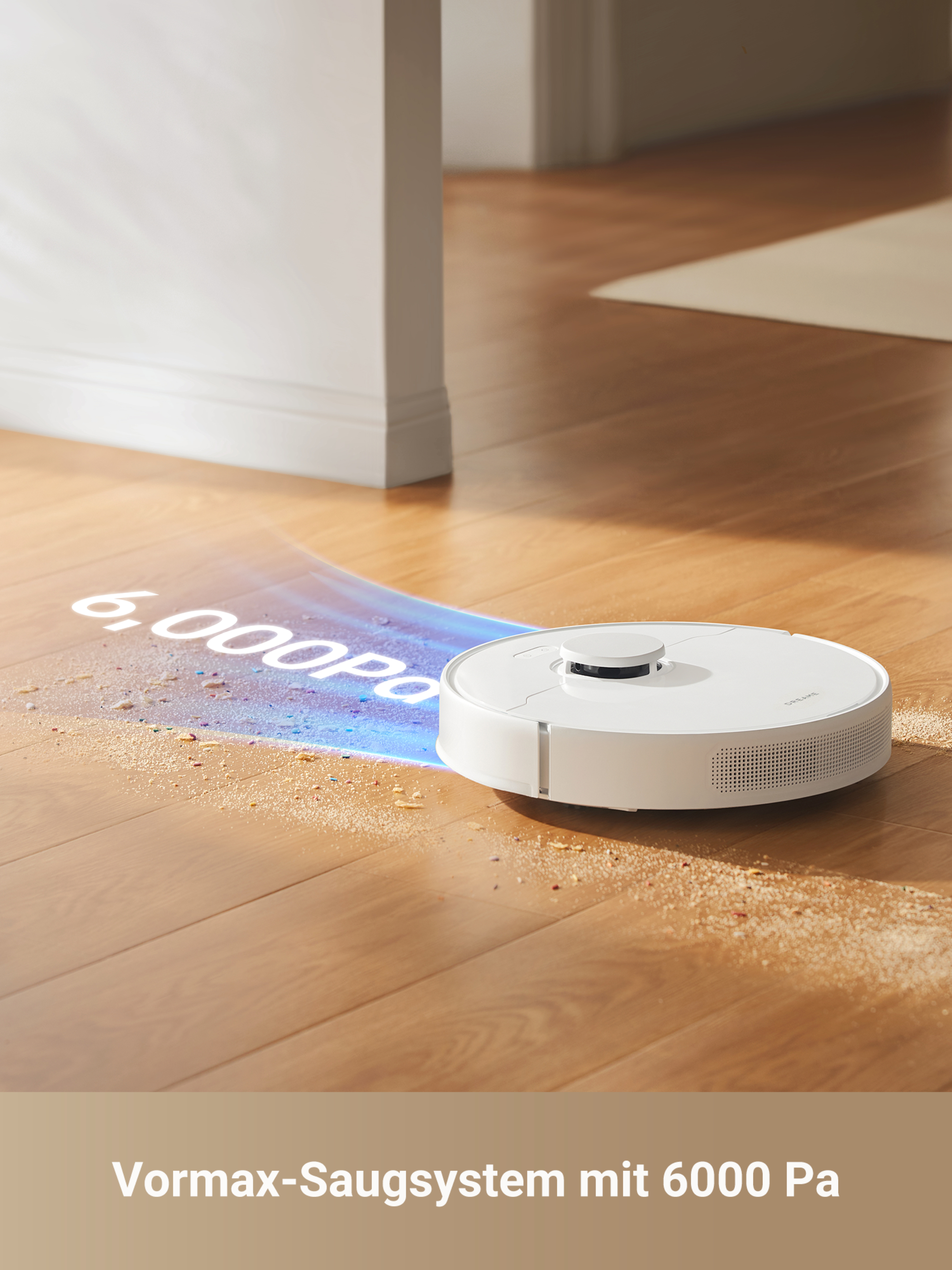 Roboter-Staubsauger reinigt einen Holzboden.