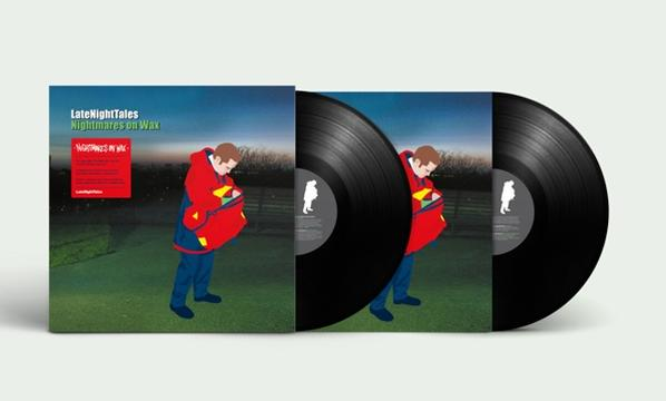 Album borító emberrel, két bakelittel. Borító: 'LateNightTales Nightmares on Wax'.