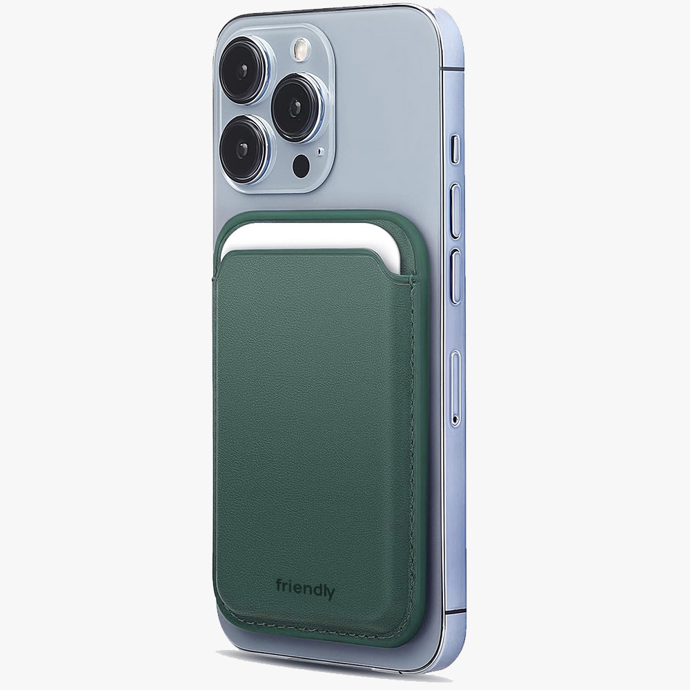 Un teléfono azul claro con una cartera verde en la parte trasera.