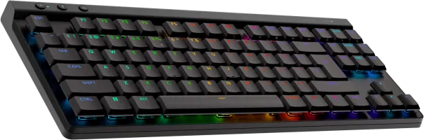 Egy fekete mechanikus billentyűzet RGB világítással, számos billentyű látható.