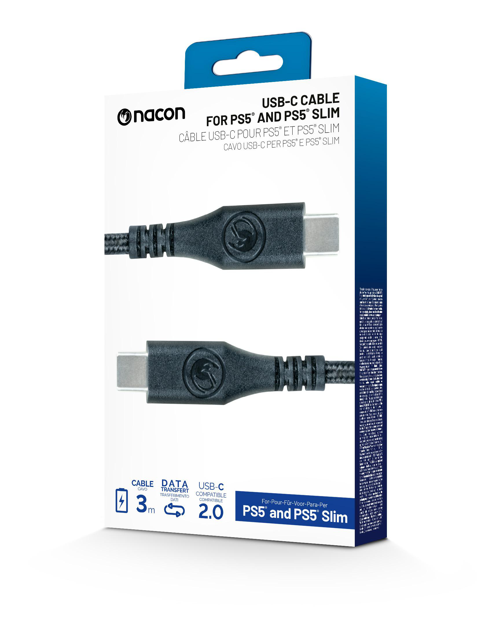 Ein USB-C-Kabel für PS5 und PS5 Slim in einer Verpackung der Marke Nacon, mit Lade- und Datenlogos.