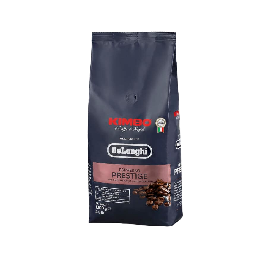 Eine Tüte Kimbo Espresso Prestige Kaffeebohnen. Die Tüte ist dunkelblau mit braunen Akzenten.