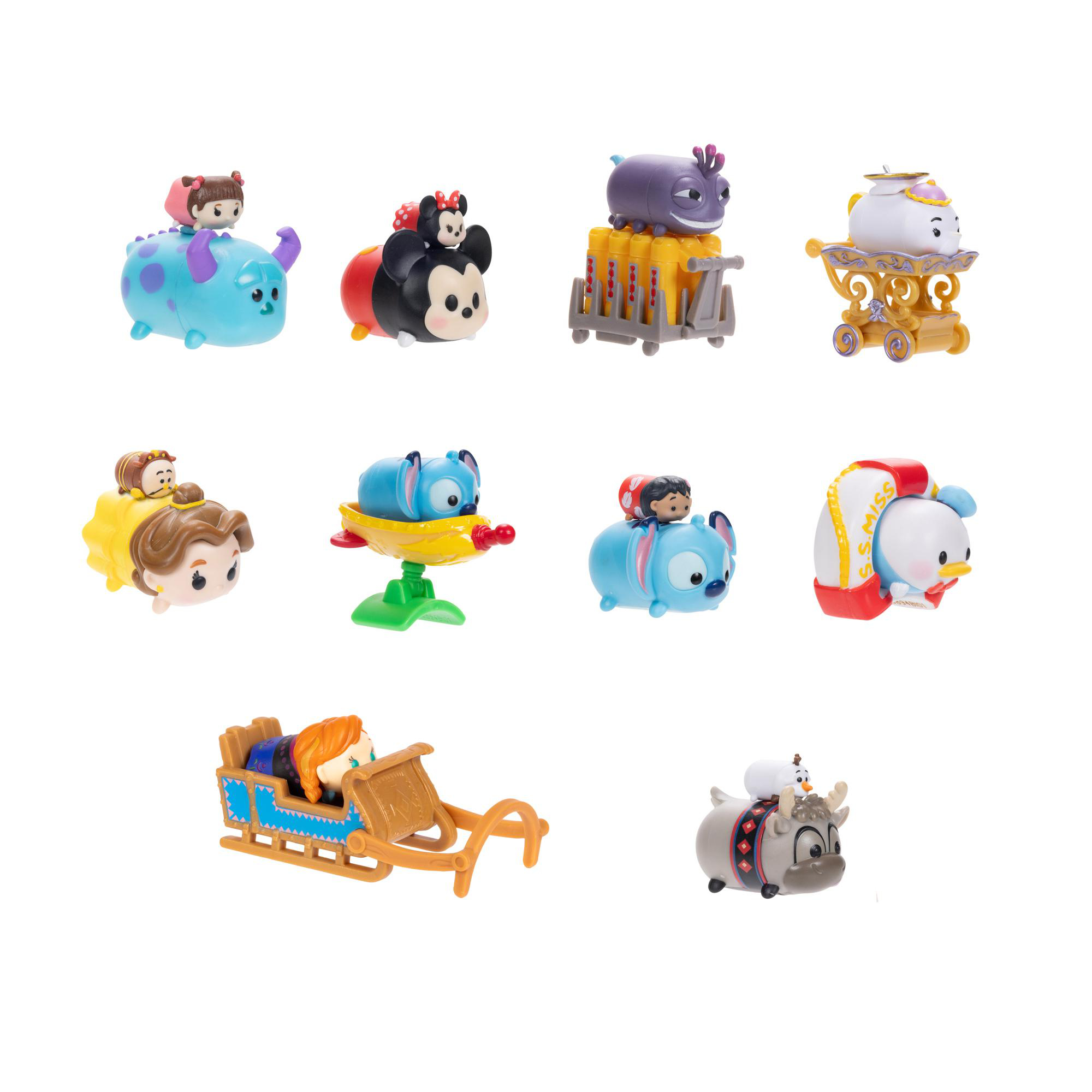 Verschiedene Tsum Tsum Disney-Figuren auf einer weißen Oberfläche.