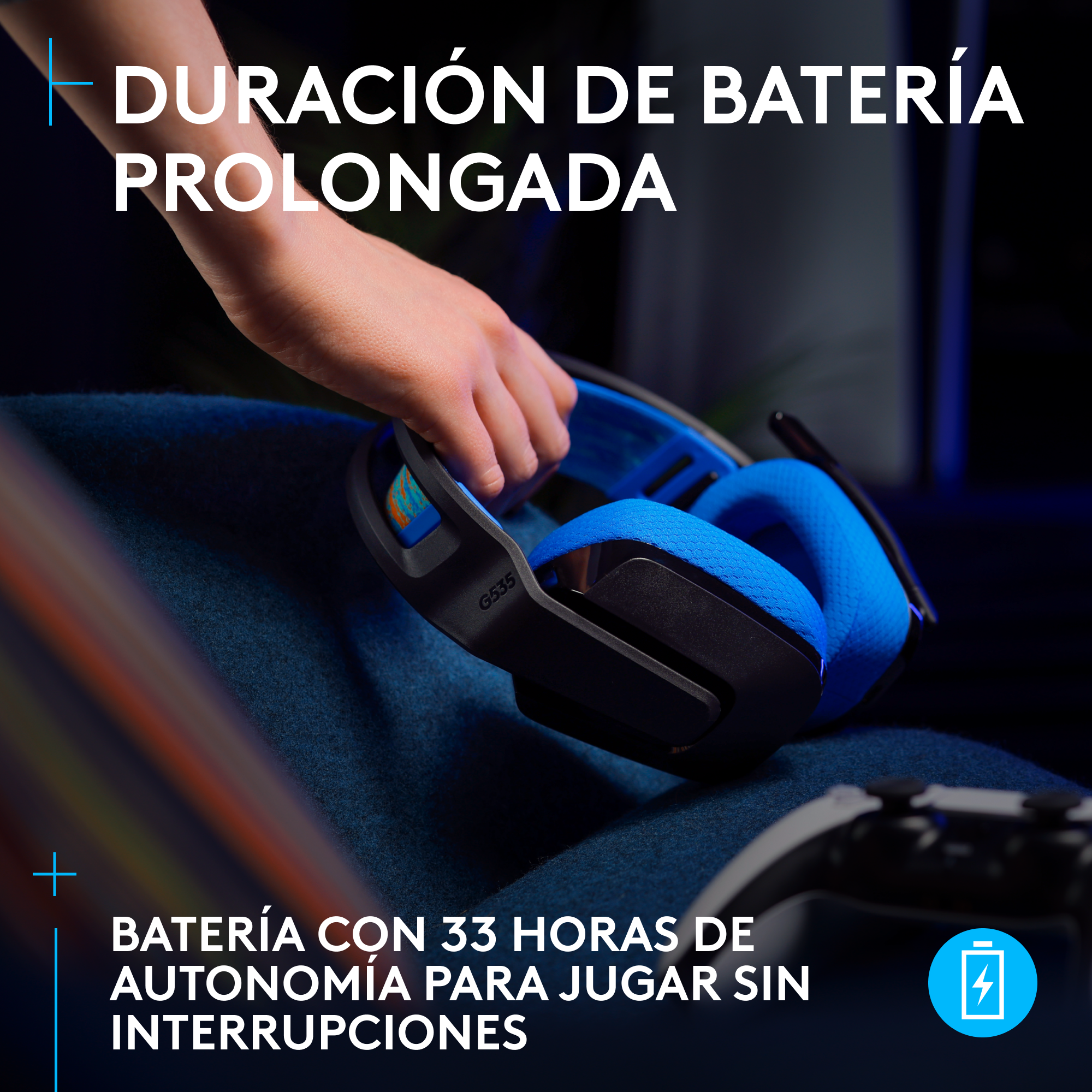 Auriculares gaming azules y negros y texto en español sobre duración de batería.