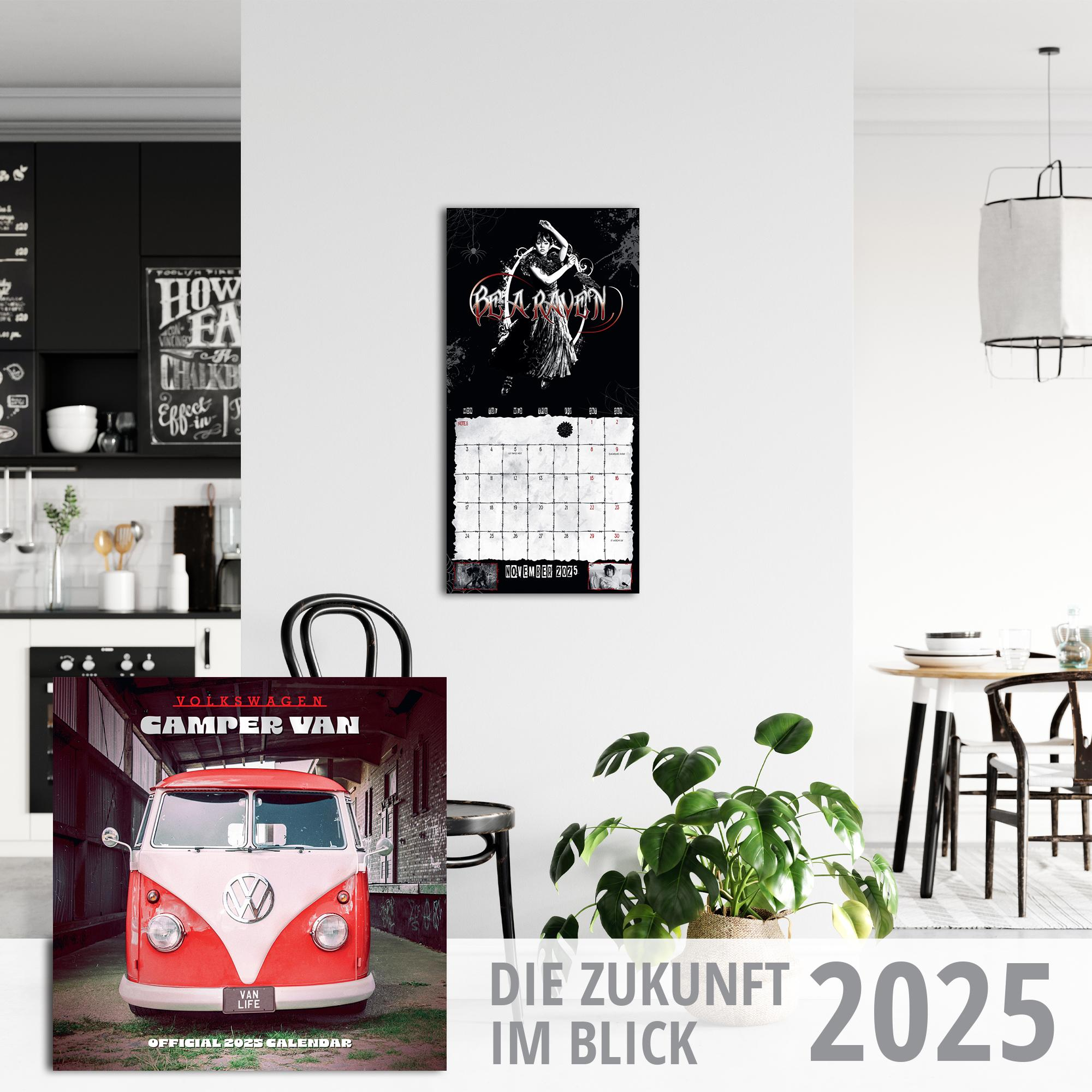 Ein Kalender und ein Van, mit Text '2025', mit einem Kalender.
