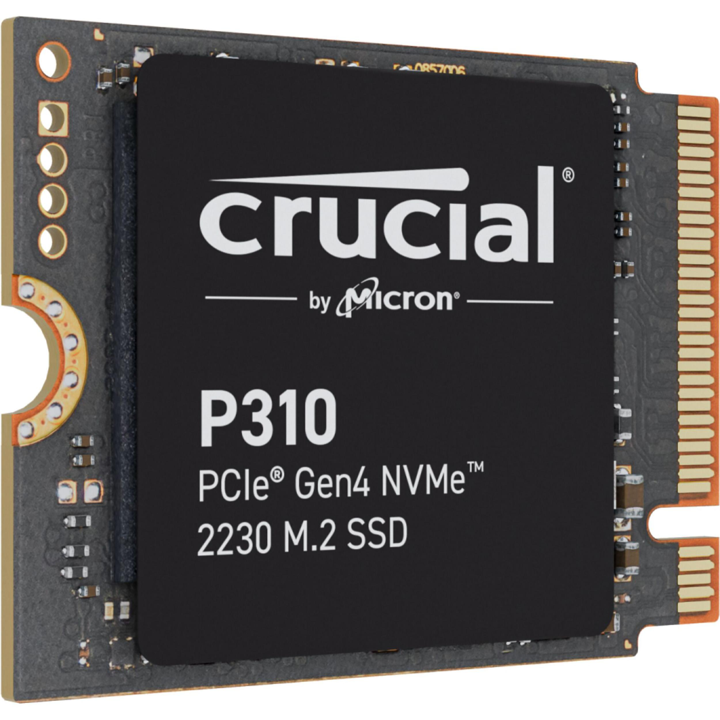 SSD Crucial P310. Schwarzes Etikett mit weißem Text auf einer Platine.
