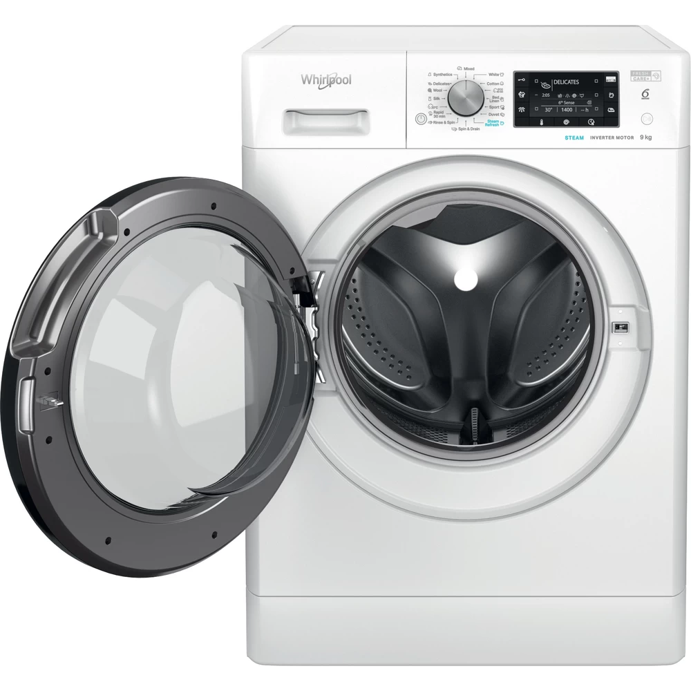 Fehér Whirlpool mosógép nyitott ajtóval.