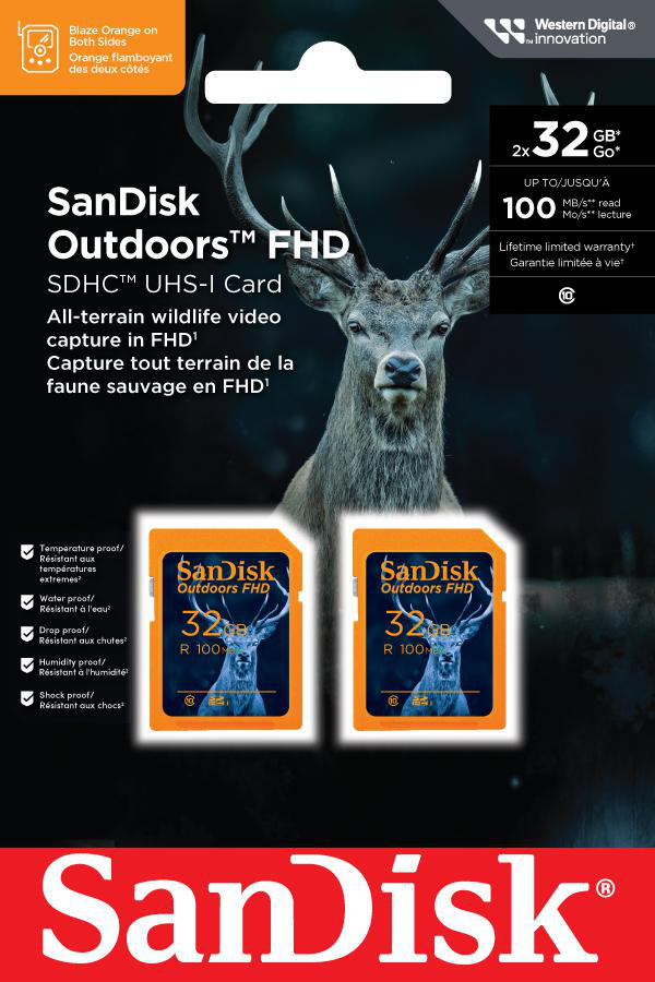 SD-Kartenverpackung mit Hirschbild, orangefarbene Karten. Text: SanDisk Outdoors FHD, 32GB, UHS-I Card. Zwei Karten.