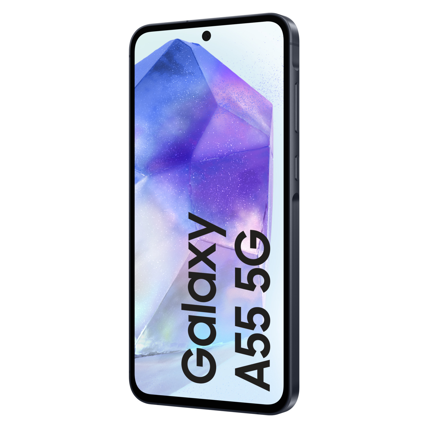 Een zwarte smartphone met de woorden 'Galaxy A55 5G' op het scherm. De telefoon staat schuin. Achtergrond: wit.