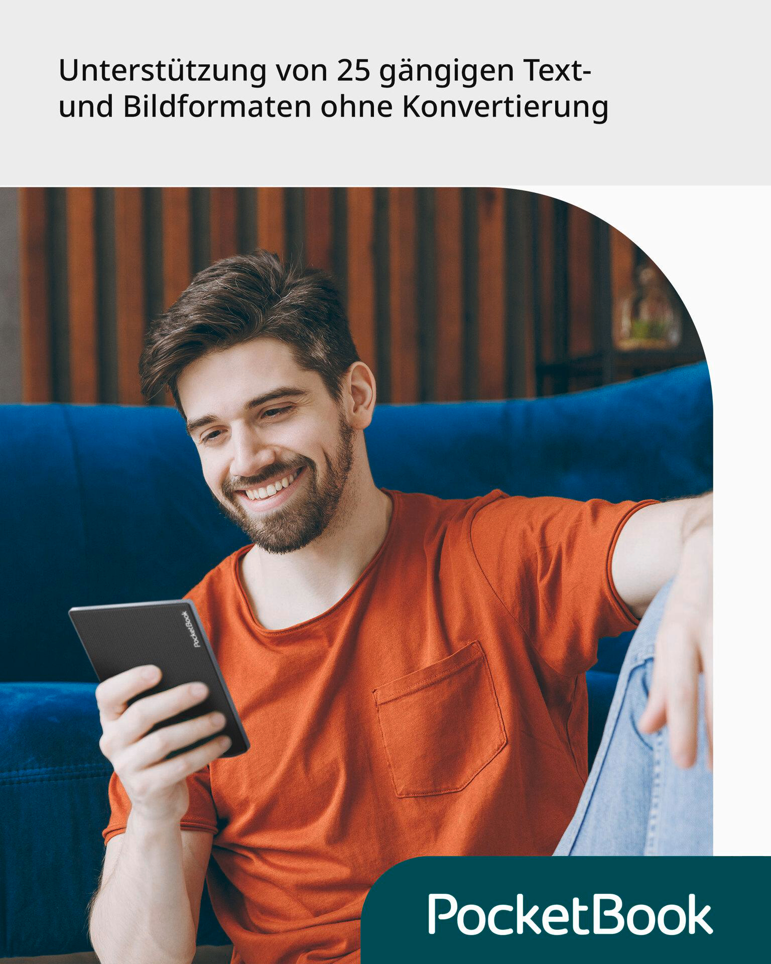 Mann hält Tablet, lächelt, Text oben im Bild.