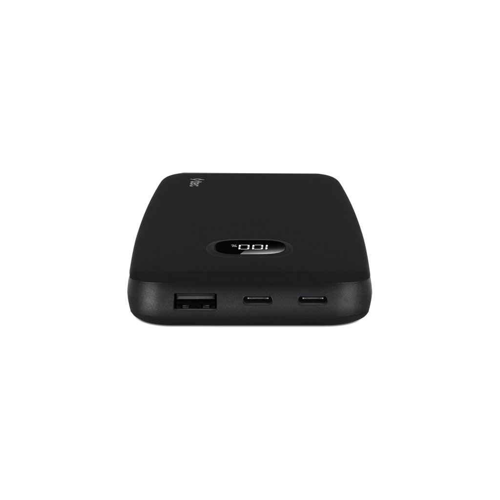 Ekranında %100 gösteren siyah bir güç bankası. USB ve USB-C portları görünür.