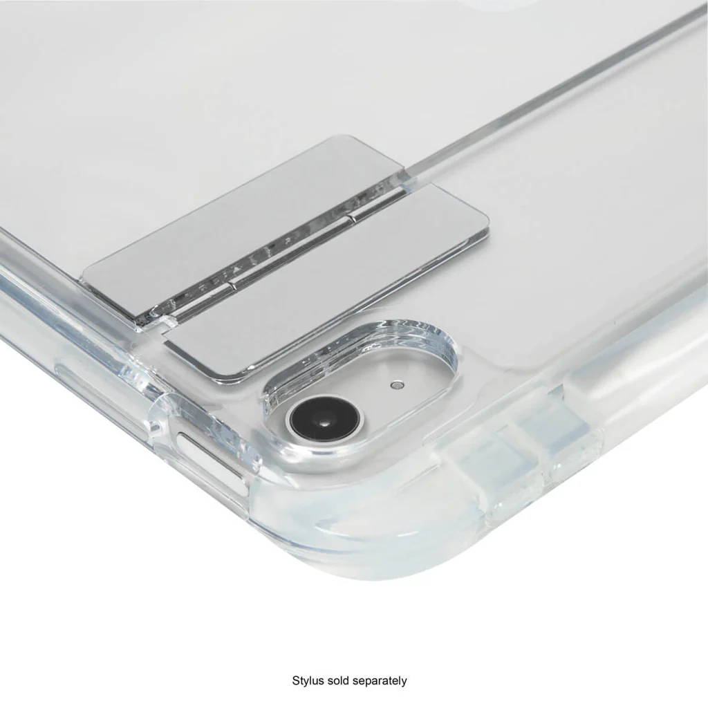 Primer plano de una funda transparente para tableta con soporte plateado.