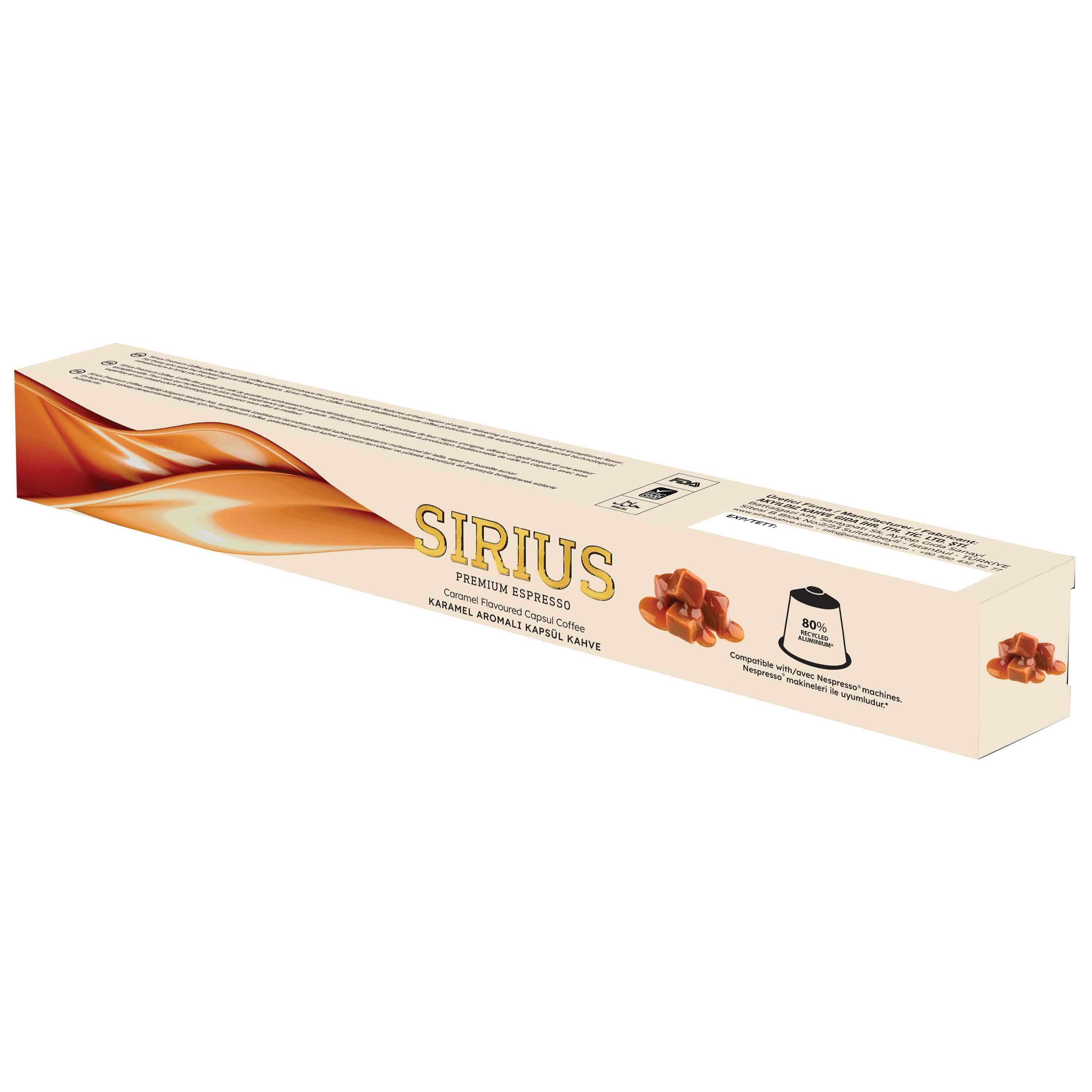 Sirius karamel aromalı espresso kahve kapsülleri kutusu. Karamel şekerlemeler. Beyaz zemin.
