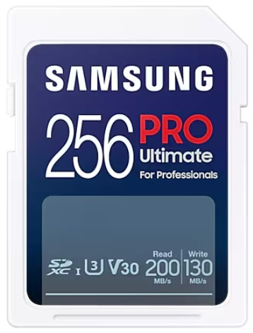 Karta SD Samsung 256 GB Pro Ultimate. Ma na sobie tekst i liczby.