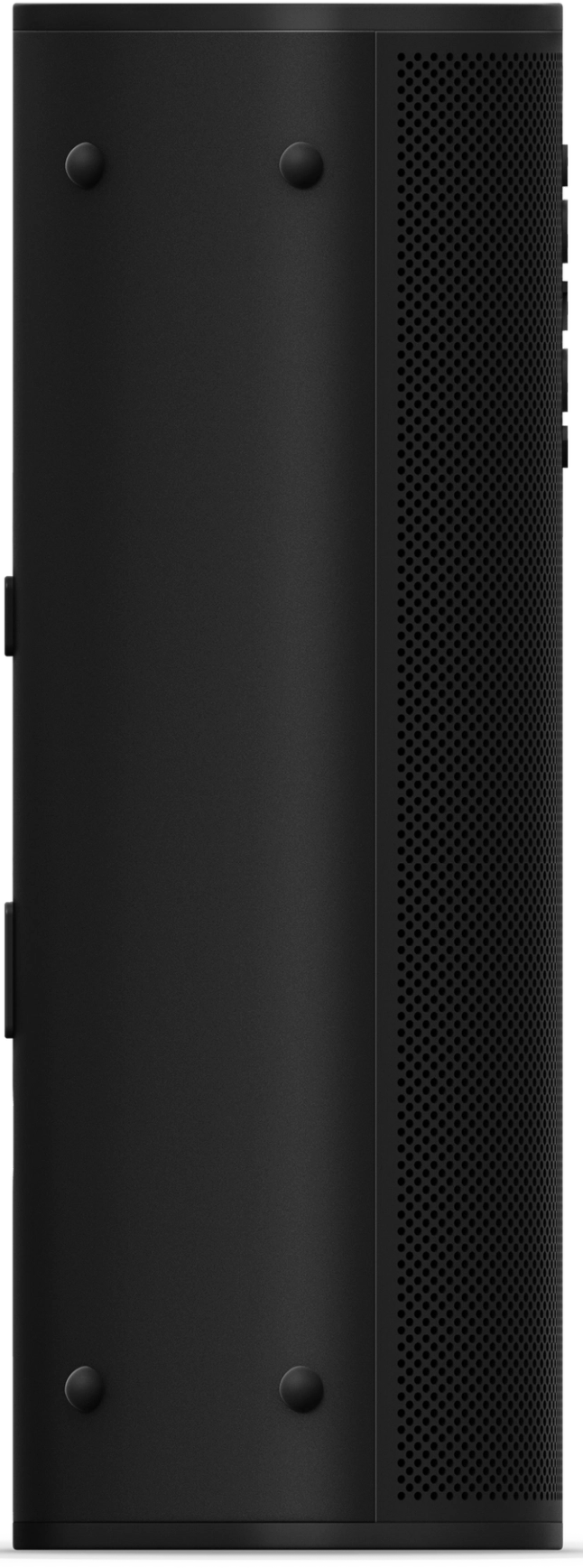 Vue latérale d'une haute tour d'ordinateur noire avec trous de ventilation, sur fond noir.