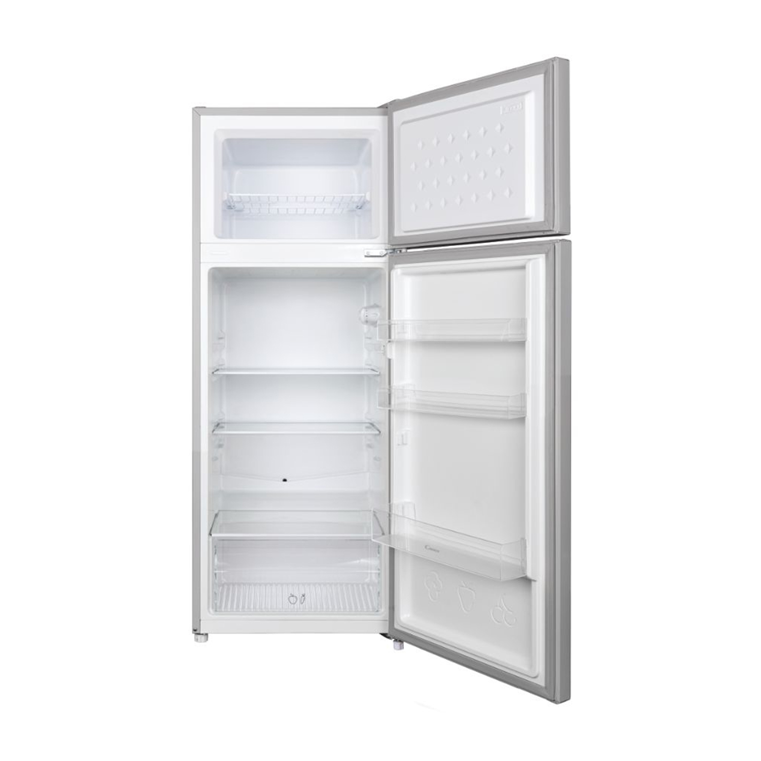 Un frigorifero bianco con la porta superiore aperta che mostra ripiani e la porta inferiore aperta.