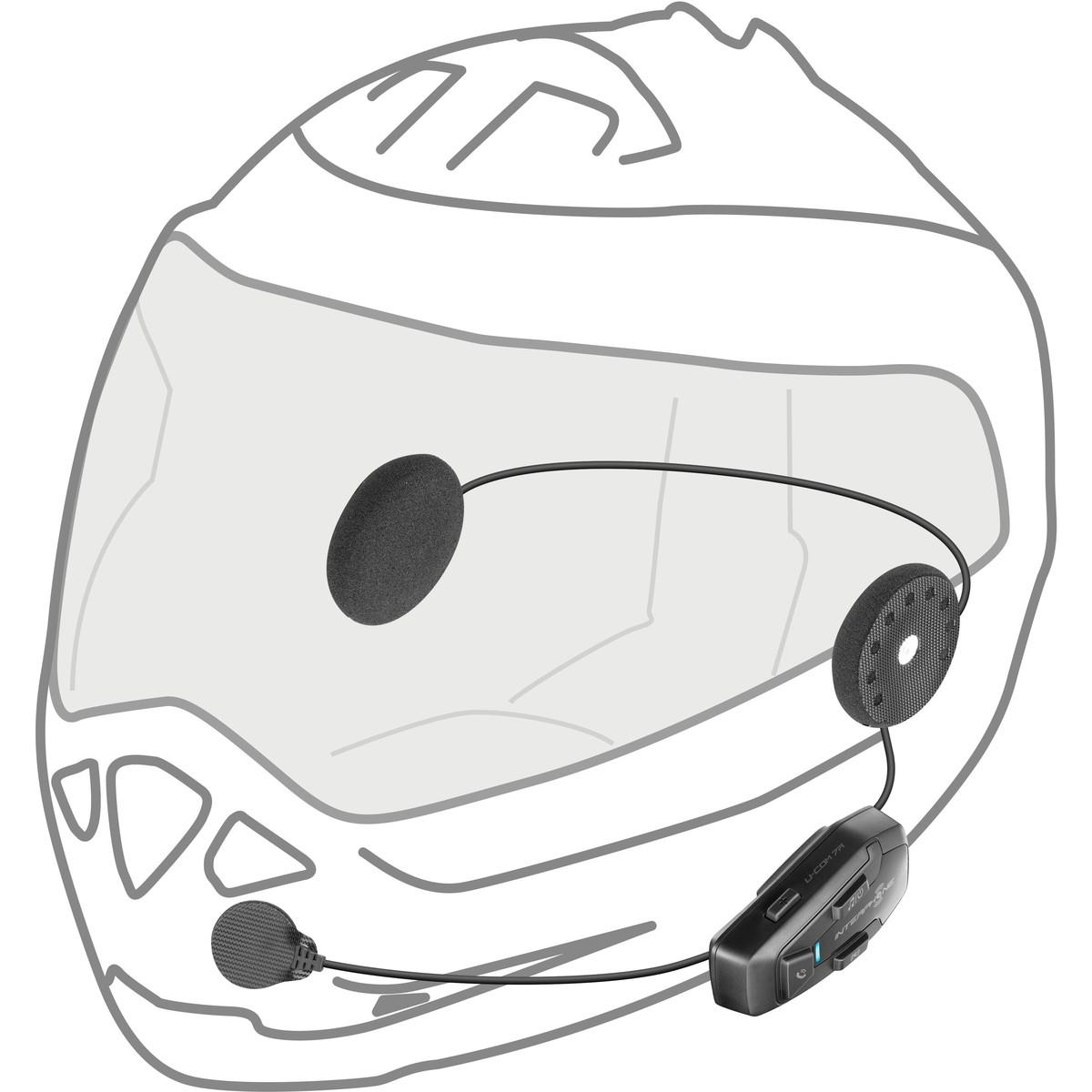 Motorradhelm mit installierten Bluetooth-Kommunikationssystemkomponenten.
