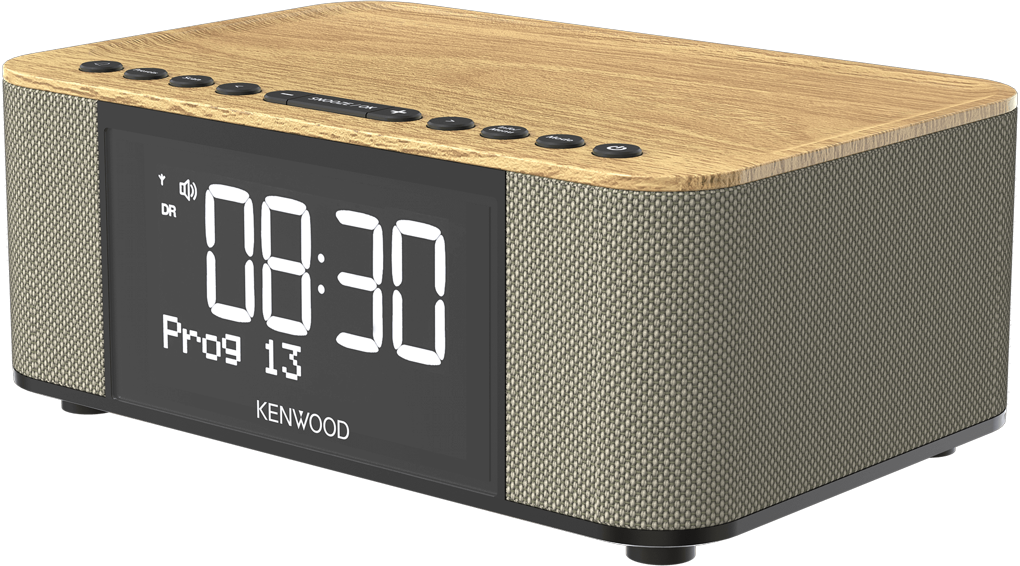 Una sveglia digitale Kenwood. Visualizza l'ora e altre informazioni. Lo sfondo è scuro.