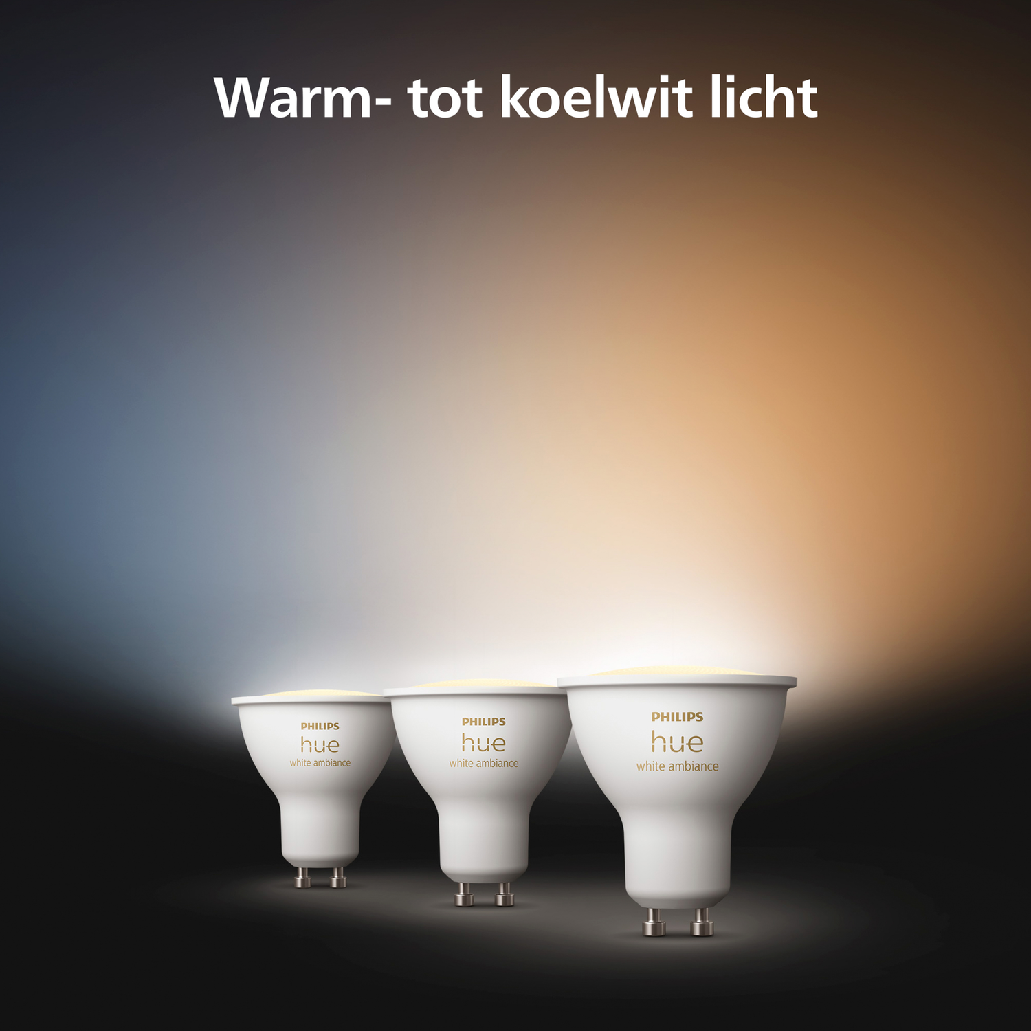 Drie Philips Hue white ambiance slimme lampen tegen een gradiënt achtergrond.