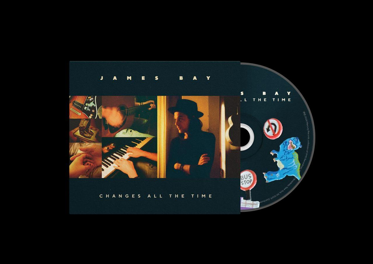 CD-Cover des Albums von James Bay. Enthält Fotos und Text auf dunklem Hintergrund.