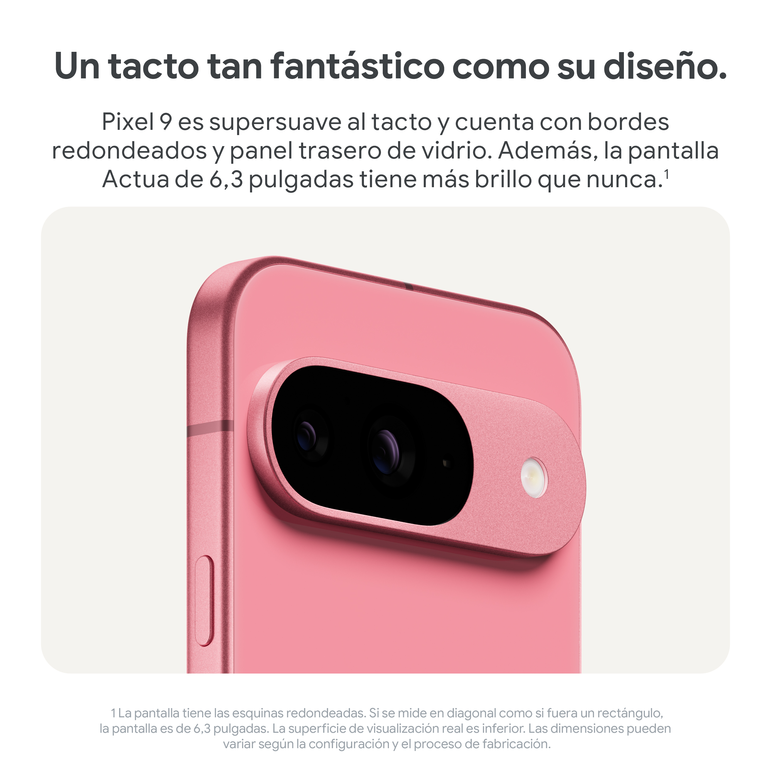 Primer plano de un smartphone rosa con bordes redondeados y una protuberancia de la cámara.