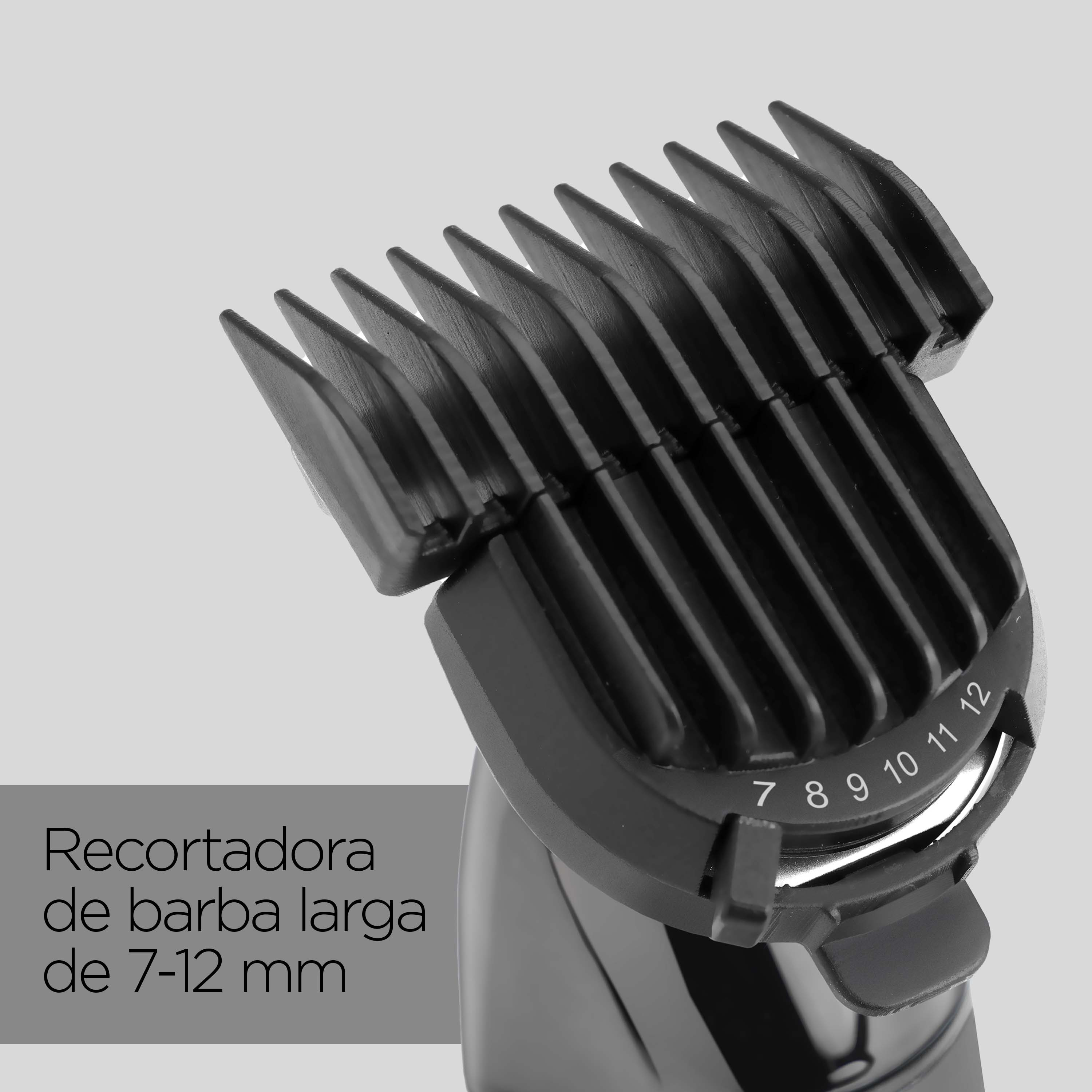 Recortador de barba negro con ajustes numerados, vista de cerca.