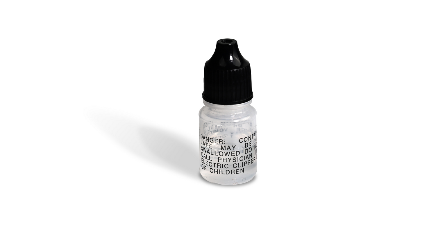 Botella pequeña y transparente con tapa negra, con texto.