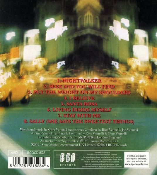 Rückseite einer CD-Hülle mit Titellisten und Credits, Nachtszenen-Hintergrund.
